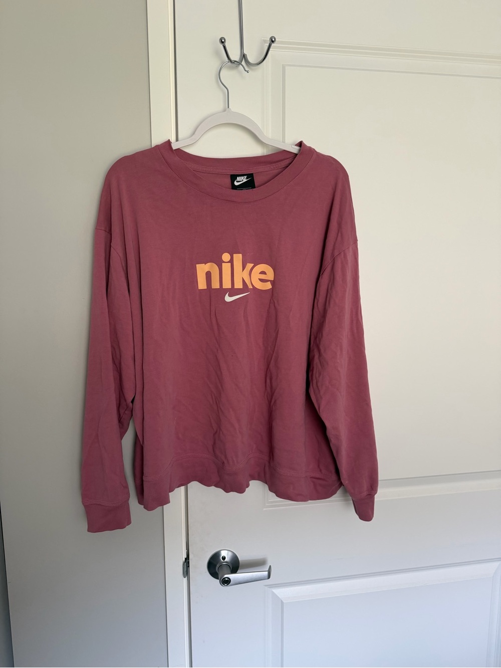 Nike Mauve Crewneck Sweatshirt with Peach Logo
